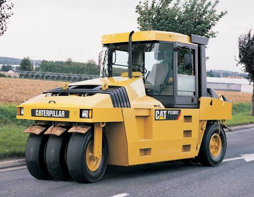 Compacteur pneumatique Caterpillar PF-300C